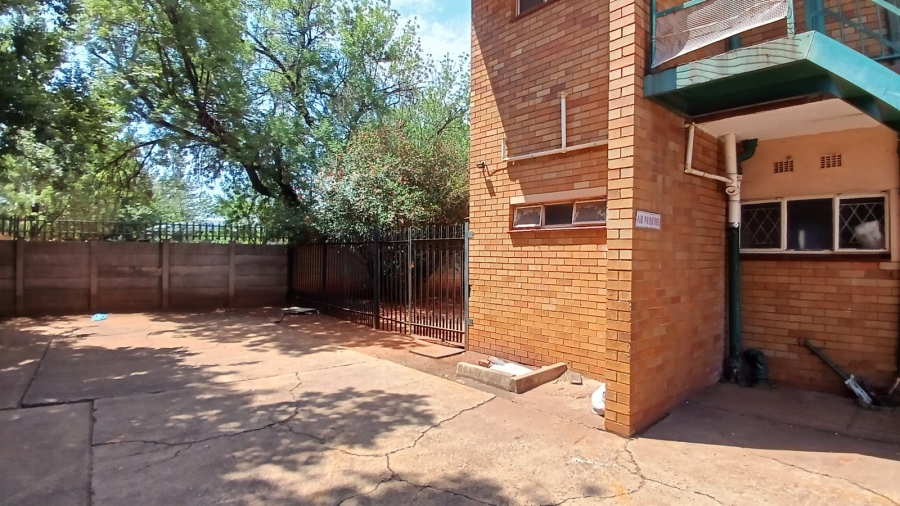 2 Bedroom Property for Sale in Vanderbijlpark CW 1 Gauteng