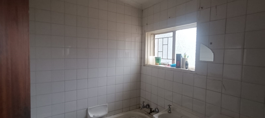 1 Bedroom Property for Sale in Vanderbijlpark CW 5 Gauteng