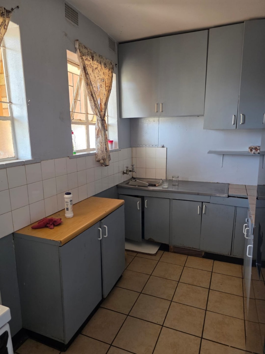 1 Bedroom Property for Sale in Vanderbijlpark CW 1 Gauteng
