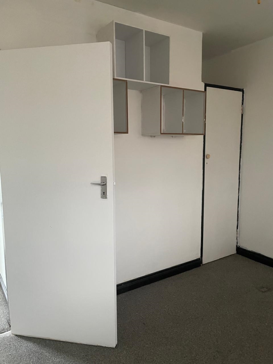 2 Bedroom Property for Sale in Vanderbijlpark CW 3 Gauteng