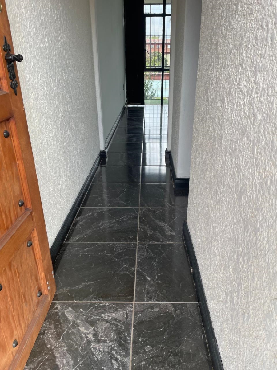 2 Bedroom Property for Sale in Vanderbijlpark CW 3 Gauteng