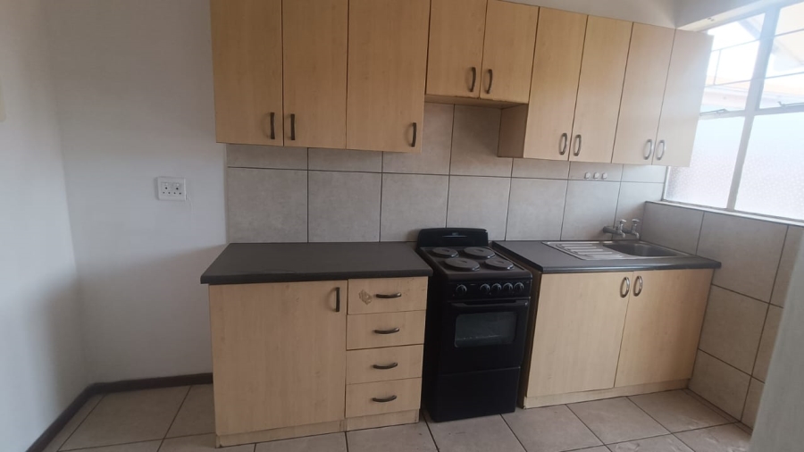 1 Bedroom Property for Sale in Vanderbijlpark CW 3 Gauteng