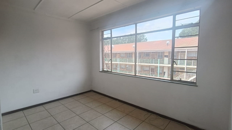 1 Bedroom Property for Sale in Vanderbijlpark CW 3 Gauteng