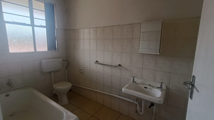 1 Bedroom Property for Sale in Vanderbijlpark CW 3 Gauteng