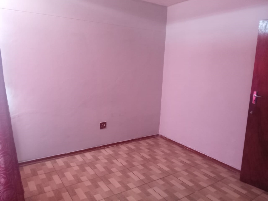 2 Bedroom Property for Sale in Vanderbijlpark CW 3 Gauteng