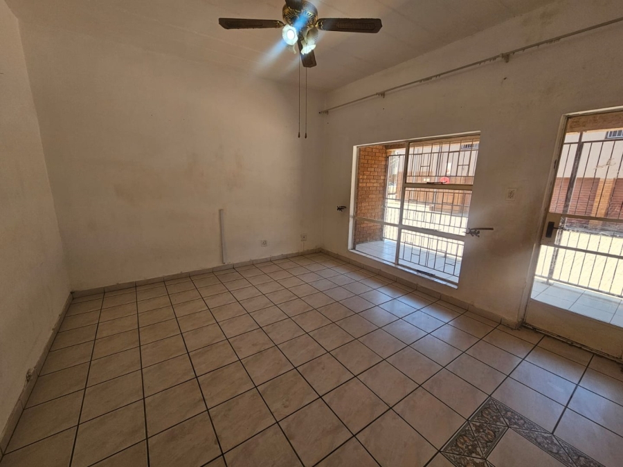 2 Bedroom Property for Sale in Vanderbijlpark CE 3 Gauteng