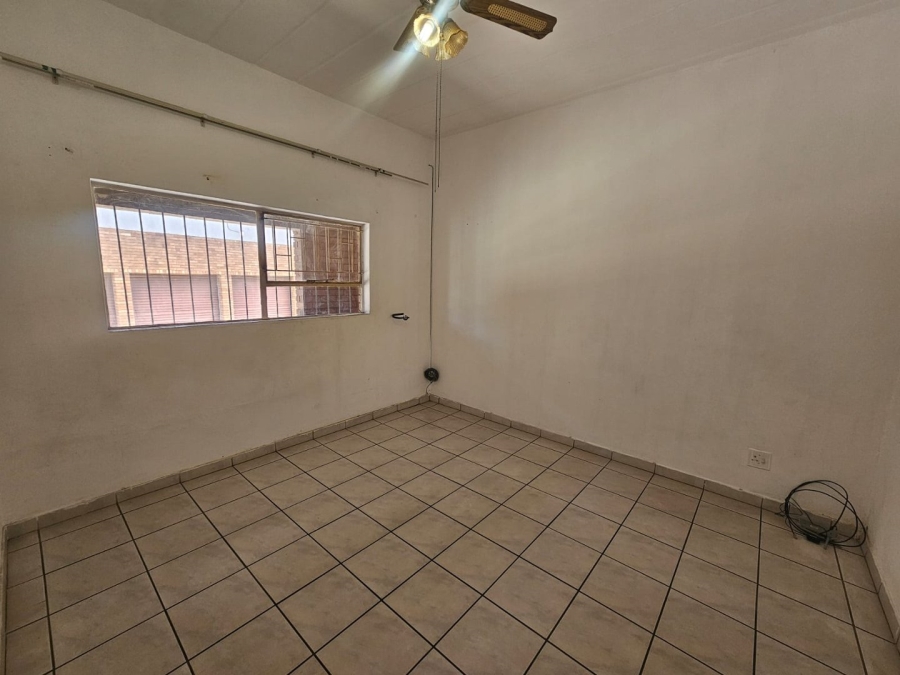 2 Bedroom Property for Sale in Vanderbijlpark CE 3 Gauteng
