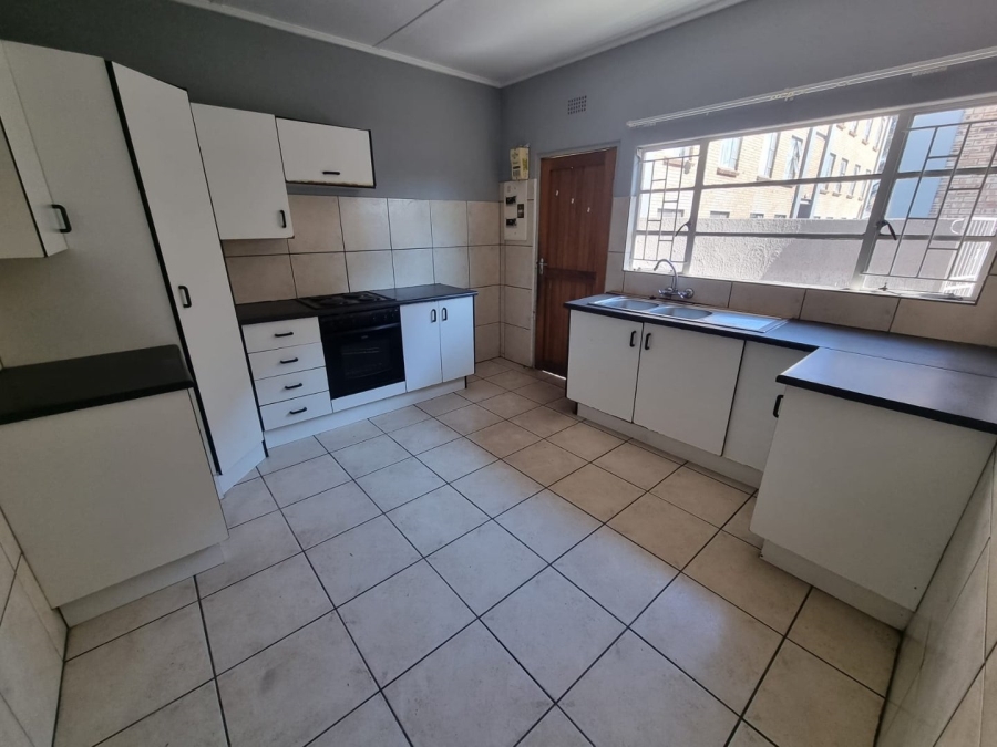 2 Bedroom Property for Sale in Vanderbijlpark CW 5 Gauteng