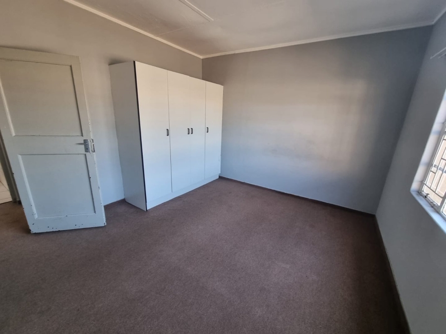 2 Bedroom Property for Sale in Vanderbijlpark CW 5 Gauteng
