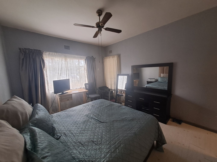 2 Bedroom Property for Sale in Vanderbijlpark CW 3 Gauteng