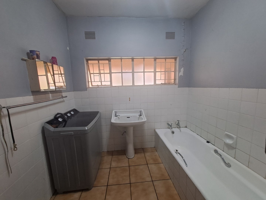 2 Bedroom Property for Sale in Vanderbijlpark CW 3 Gauteng
