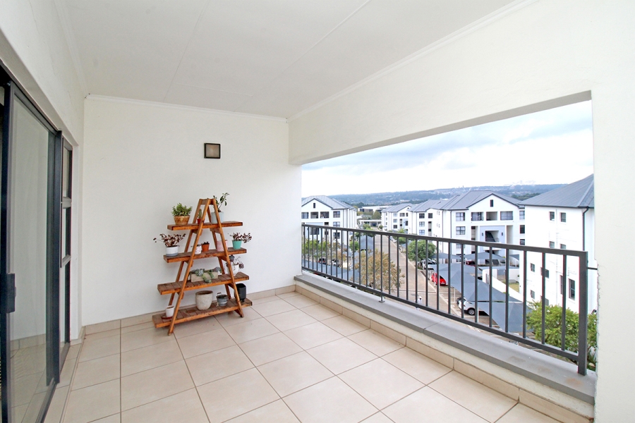 To Let 1 Bedroom Property for Rent in Greenstone Hill Gauteng