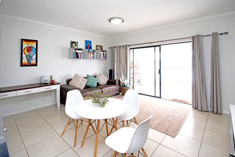 To Let 1 Bedroom Property for Rent in Greenstone Hill Gauteng