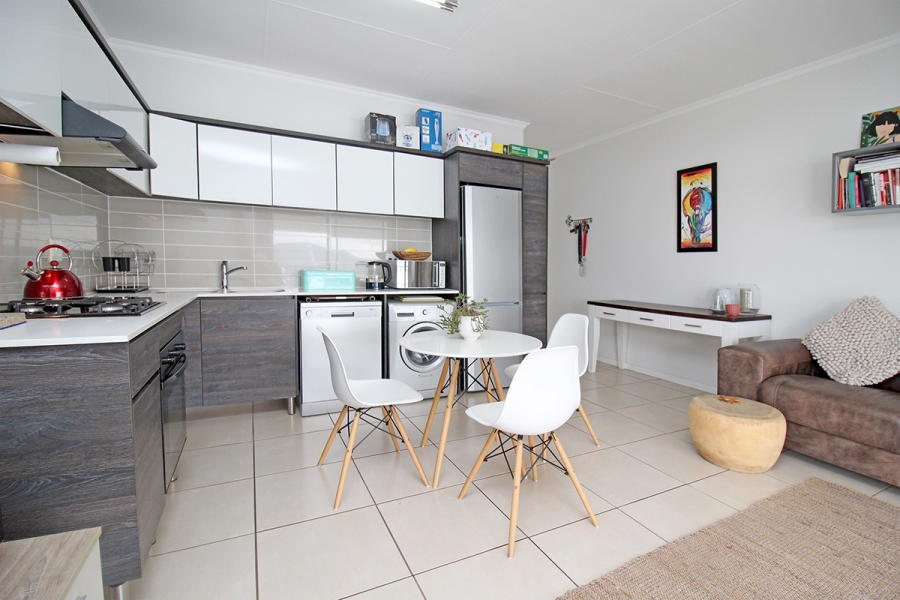 To Let 1 Bedroom Property for Rent in Greenstone Hill Gauteng