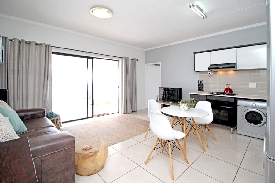 To Let 1 Bedroom Property for Rent in Greenstone Hill Gauteng