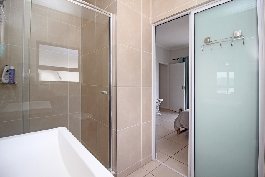 To Let 1 Bedroom Property for Rent in Greenstone Hill Gauteng
