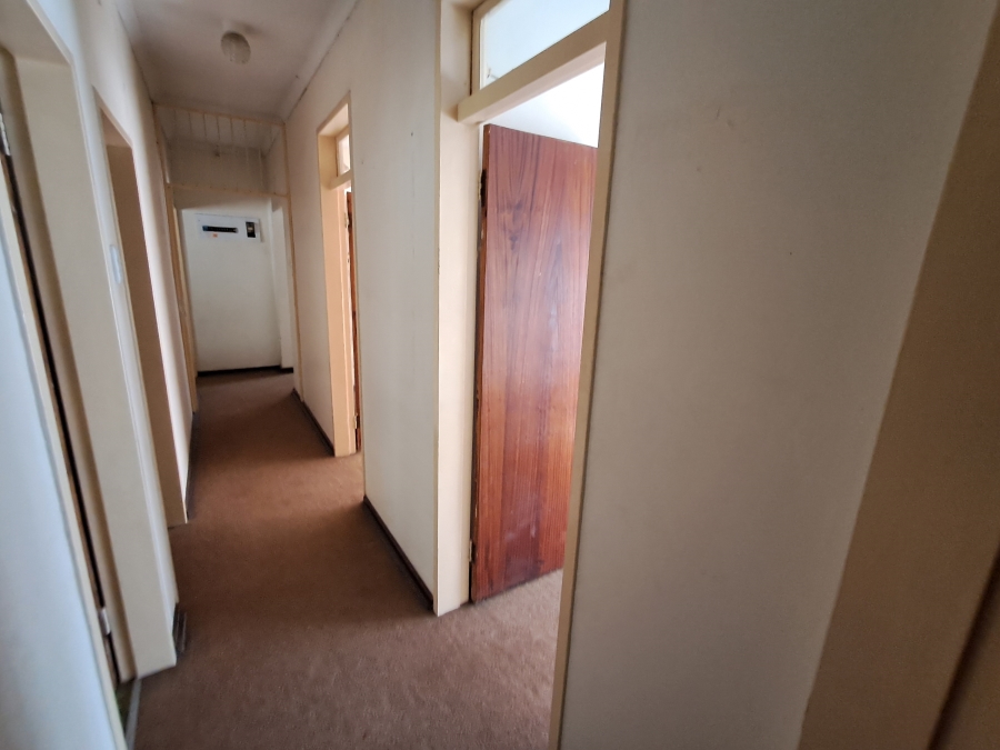 To Let 3 Bedroom Property for Rent in Flora Gardens Gauteng