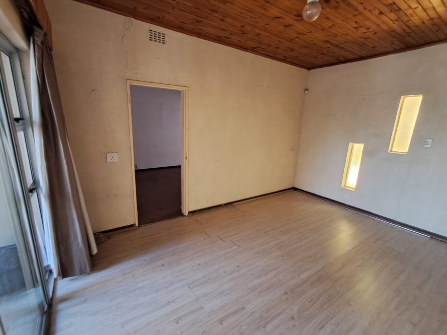 To Let 3 Bedroom Property for Rent in Flora Gardens Gauteng