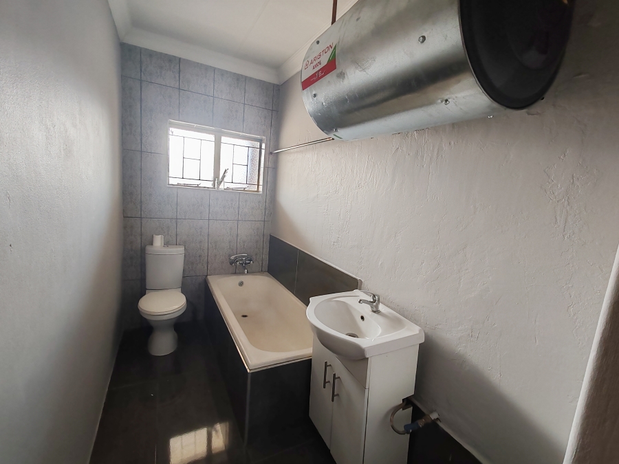 1 Bedroom Property for Sale in Villieria Gauteng