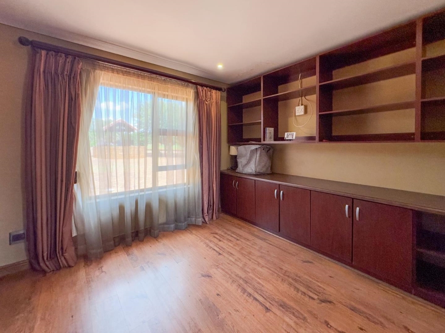 To Let 4 Bedroom Property for Rent in Blue Saddle Ranches Gauteng