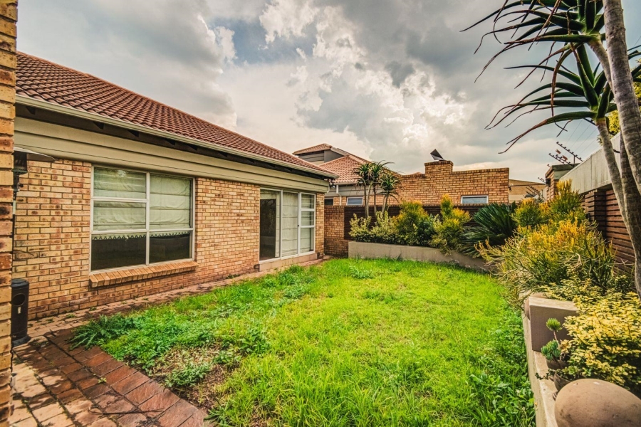 3 Bedroom Property for Sale in Bardene Gauteng
