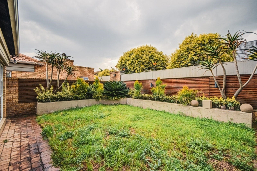 3 Bedroom Property for Sale in Bardene Gauteng