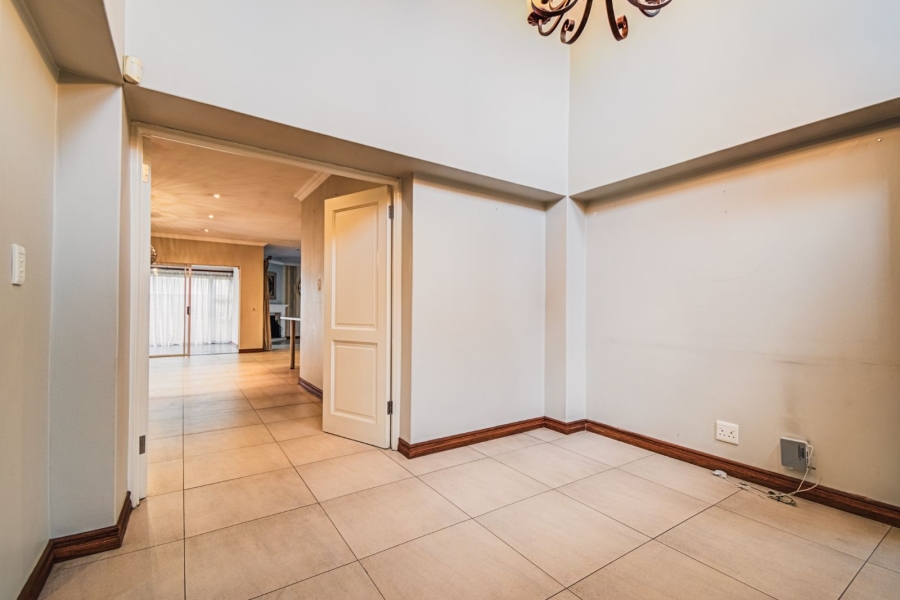 3 Bedroom Property for Sale in Bardene Gauteng