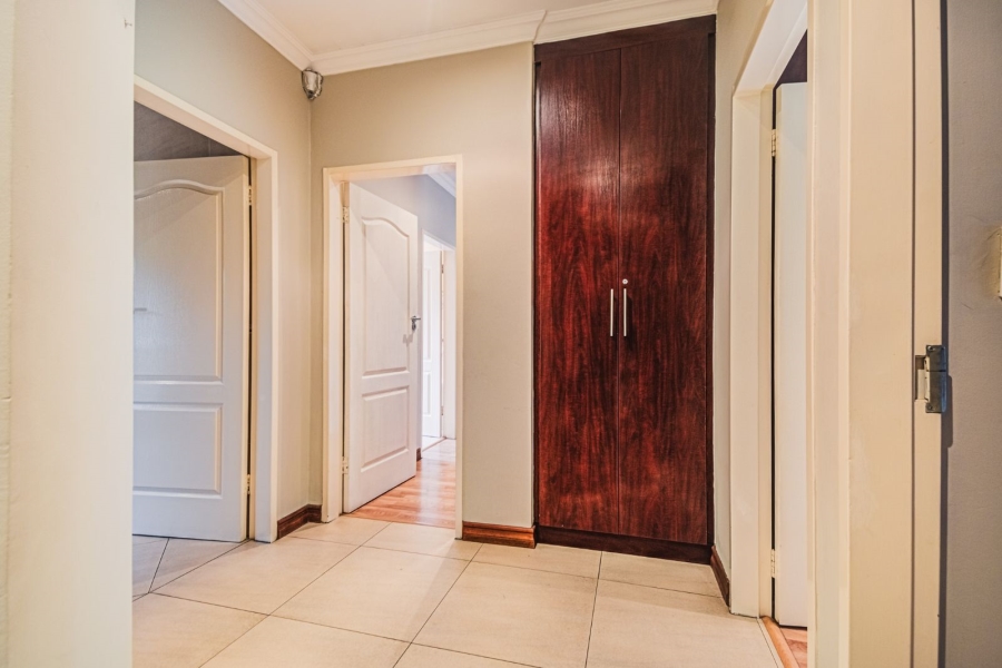 3 Bedroom Property for Sale in Bardene Gauteng