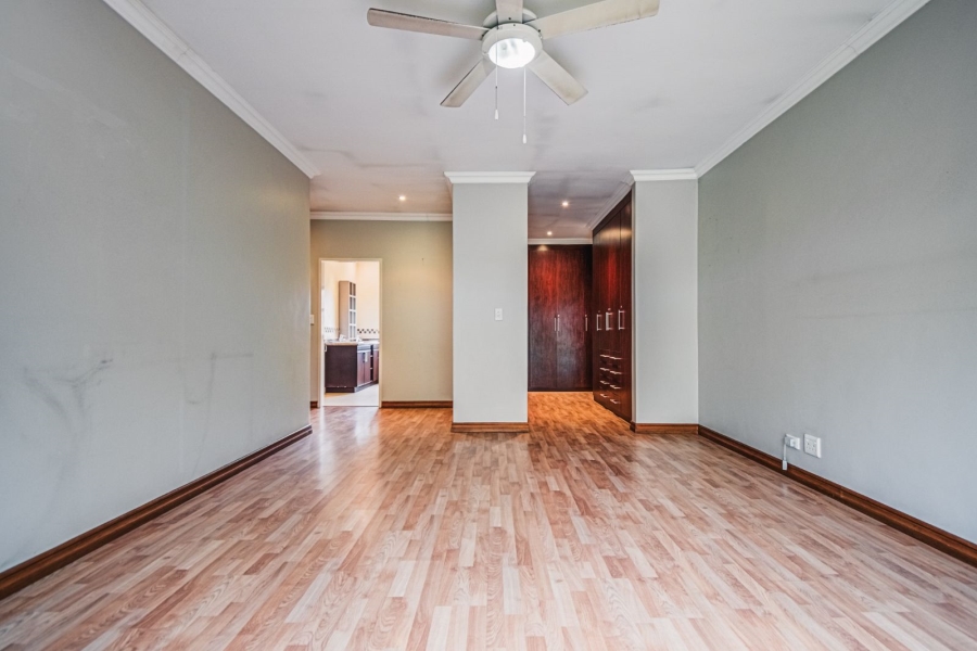3 Bedroom Property for Sale in Bardene Gauteng