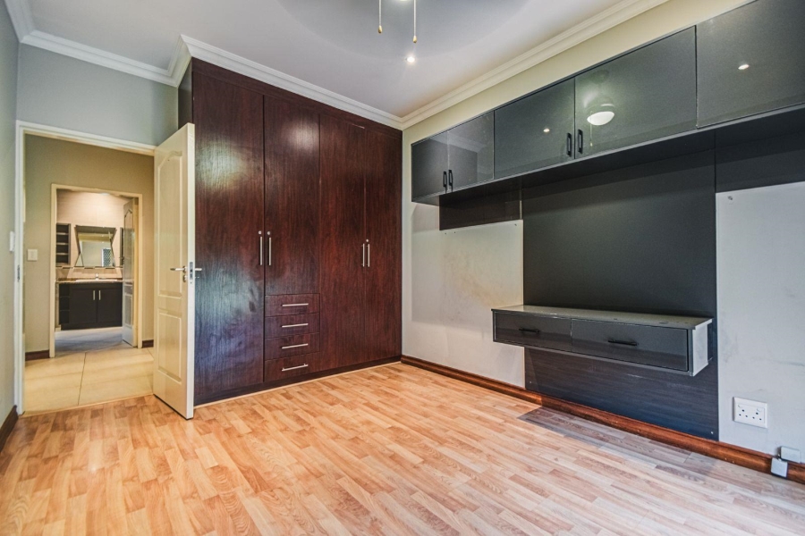 3 Bedroom Property for Sale in Bardene Gauteng