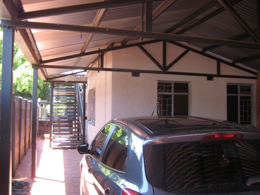 4 Bedroom Property for Sale in Sinoville Gauteng
