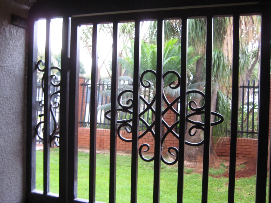 4 Bedroom Property for Sale in Sinoville Gauteng