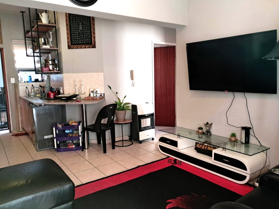 2 Bedroom Property for Sale in Discovery Gauteng