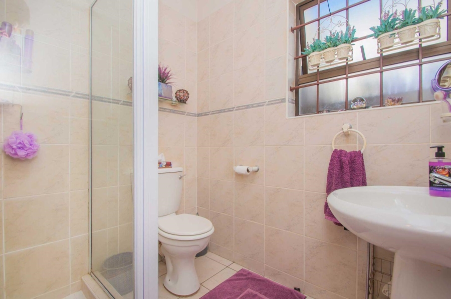 2 Bedroom Property for Sale in North Riding Gauteng