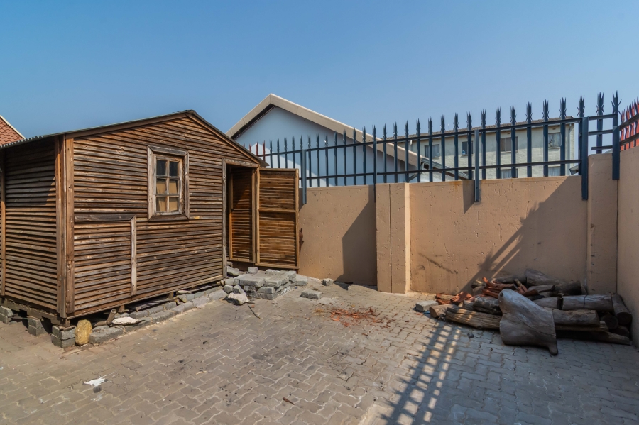 3 Bedroom Property for Sale in Fleurhof Gauteng