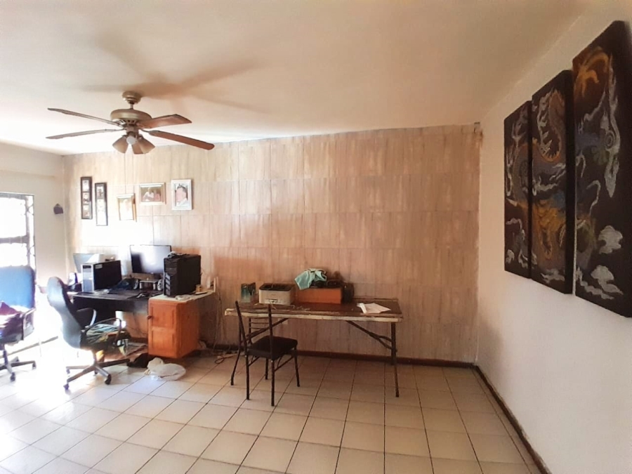 To Let 5 Bedroom Property for Rent in Greenhills Ext 3 Gauteng