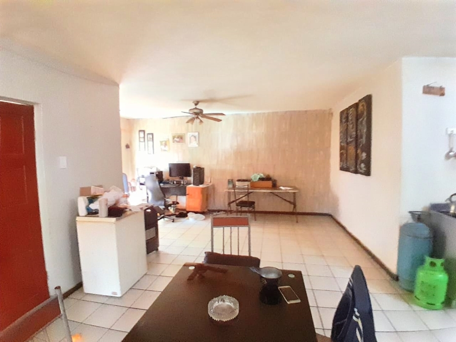 To Let 5 Bedroom Property for Rent in Greenhills Ext 3 Gauteng