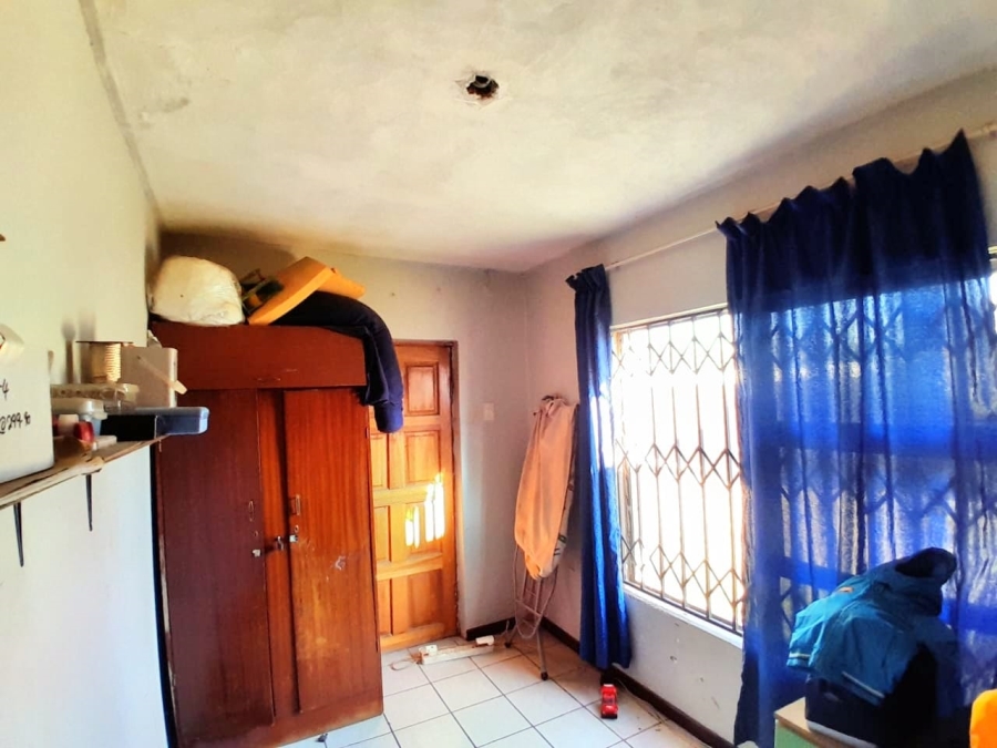 To Let 5 Bedroom Property for Rent in Greenhills Ext 3 Gauteng