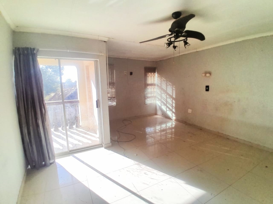 To Let 5 Bedroom Property for Rent in Greenhills Ext 3 Gauteng