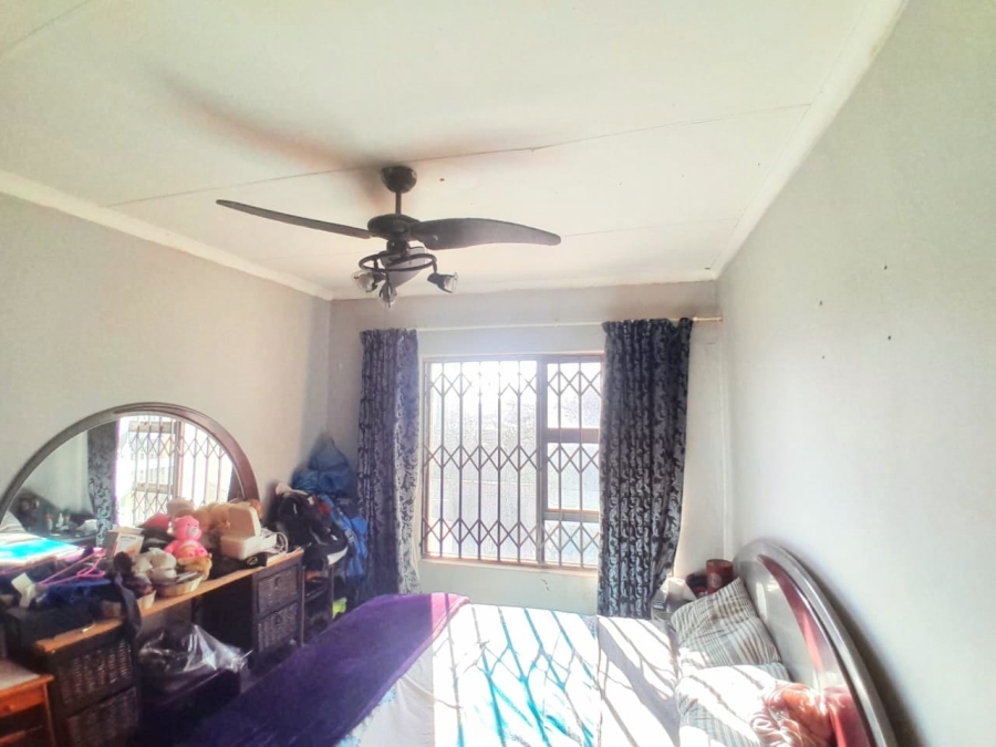 To Let 5 Bedroom Property for Rent in Greenhills Ext 3 Gauteng