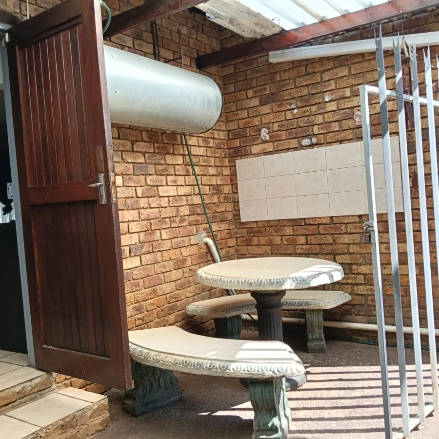 3 Bedroom Property for Sale in Randpoort Gauteng