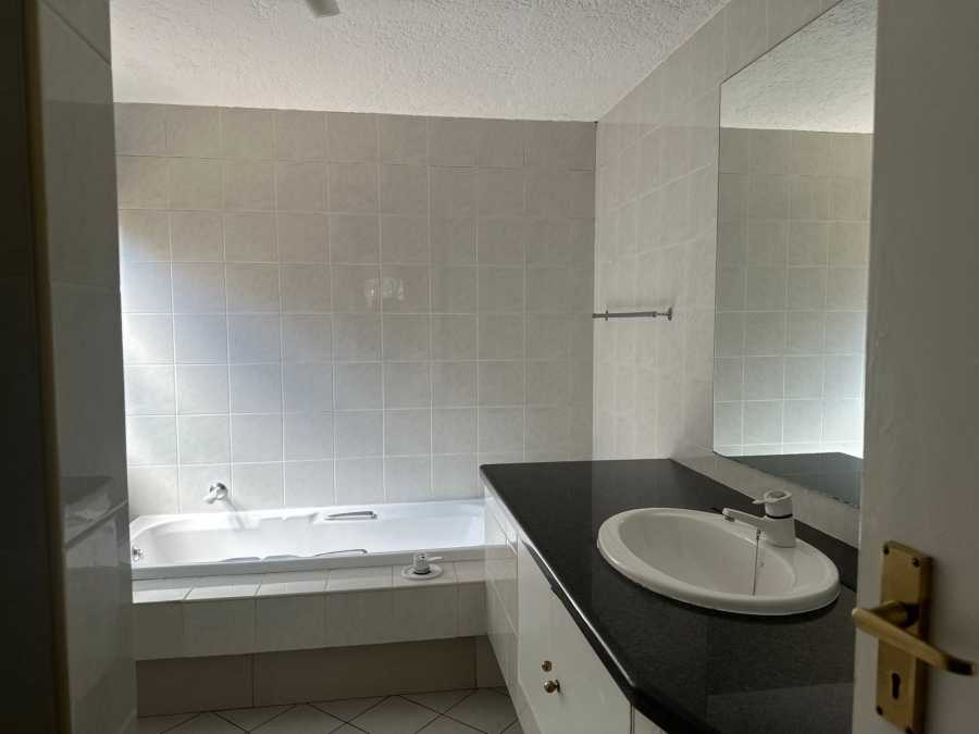 To Let 3 Bedroom Property for Rent in Morningside Gauteng