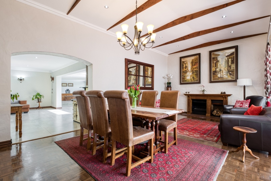 5 Bedroom Property for Sale in Victory Park Gauteng