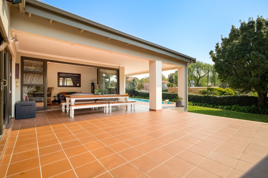 5 Bedroom Property for Sale in Victory Park Gauteng