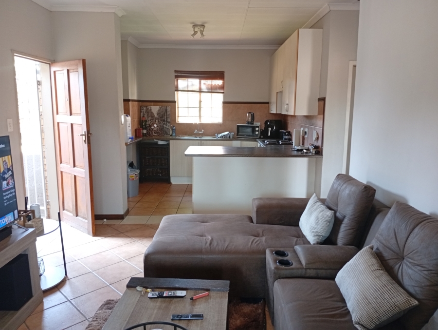 2 Bedroom Property for Sale in Equestria Gauteng