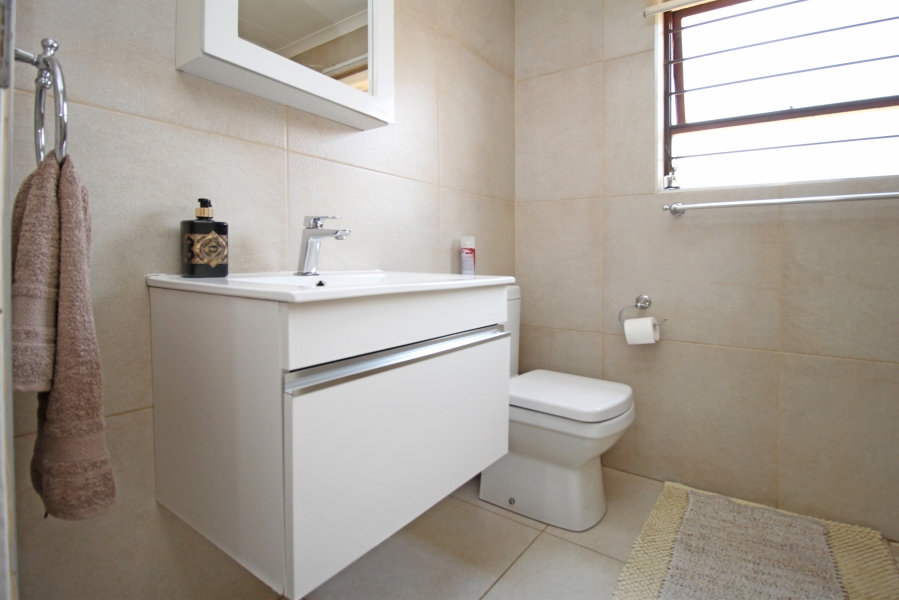 3 Bedroom Property for Sale in Sharonlea Gauteng