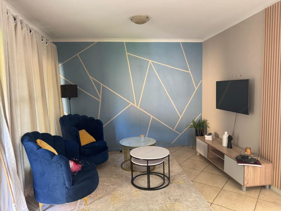 To Let 2 Bedroom Property for Rent in Greenhills Gauteng