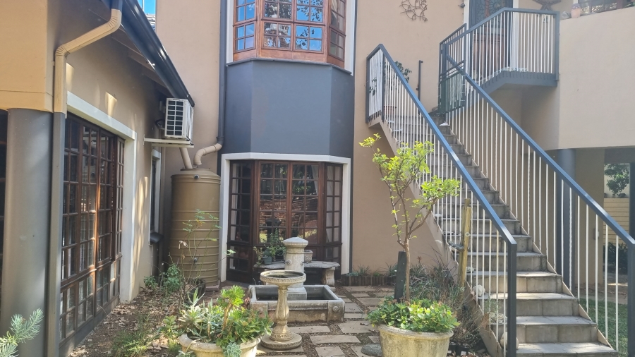 4 Bedroom Property for Sale in Clydesdale Gauteng