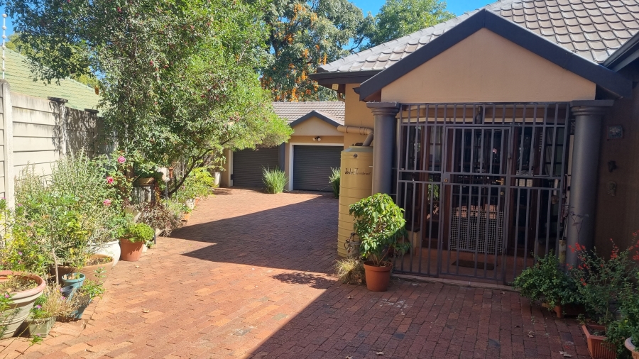 4 Bedroom Property for Sale in Clydesdale Gauteng