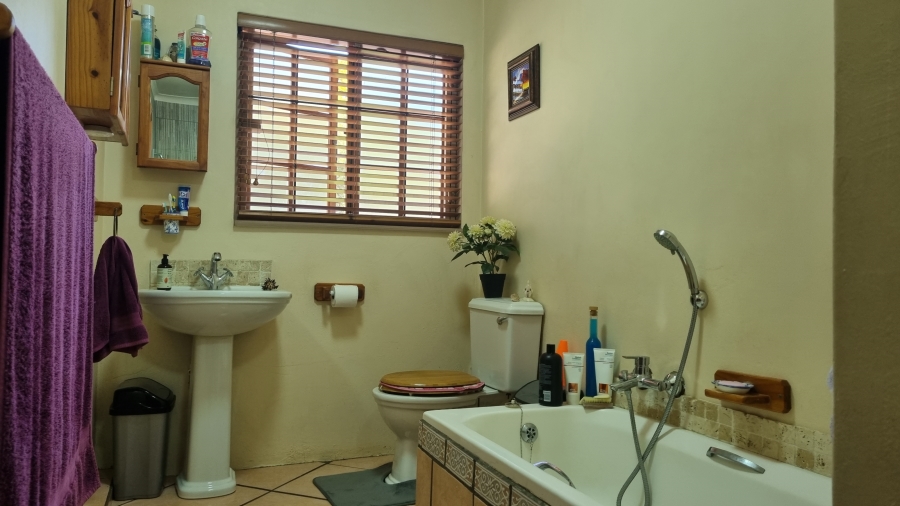 4 Bedroom Property for Sale in Clydesdale Gauteng